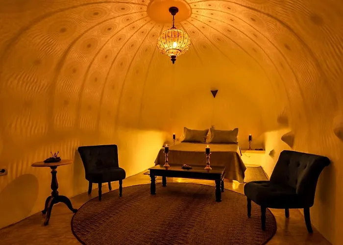 Black Bay Caves Suites