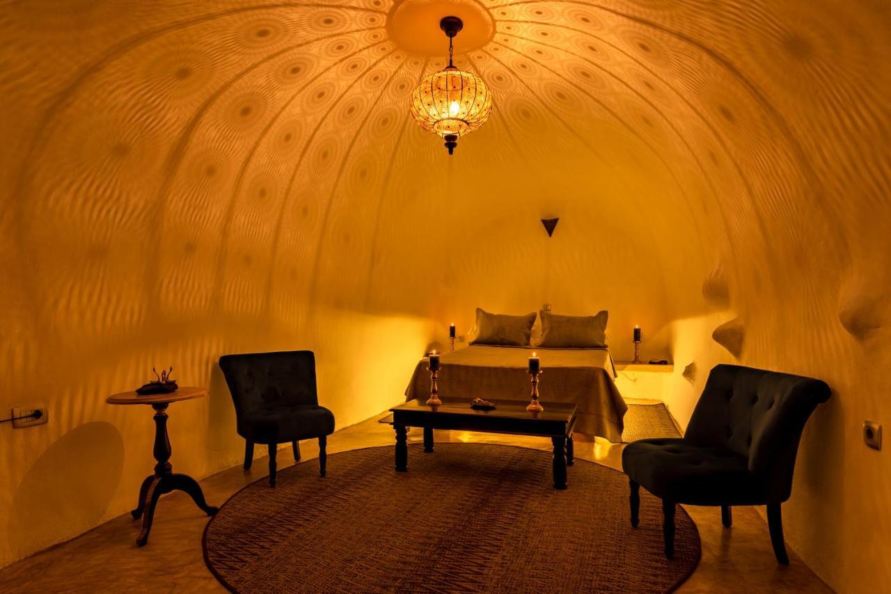 Apartment Black Bay Caves *