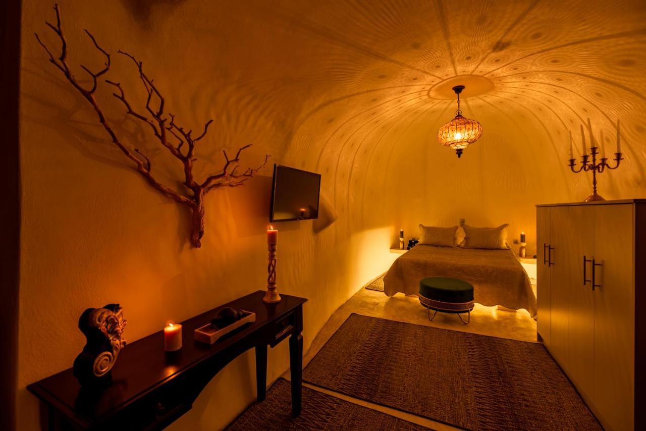 Black Bay Caves Apartment *